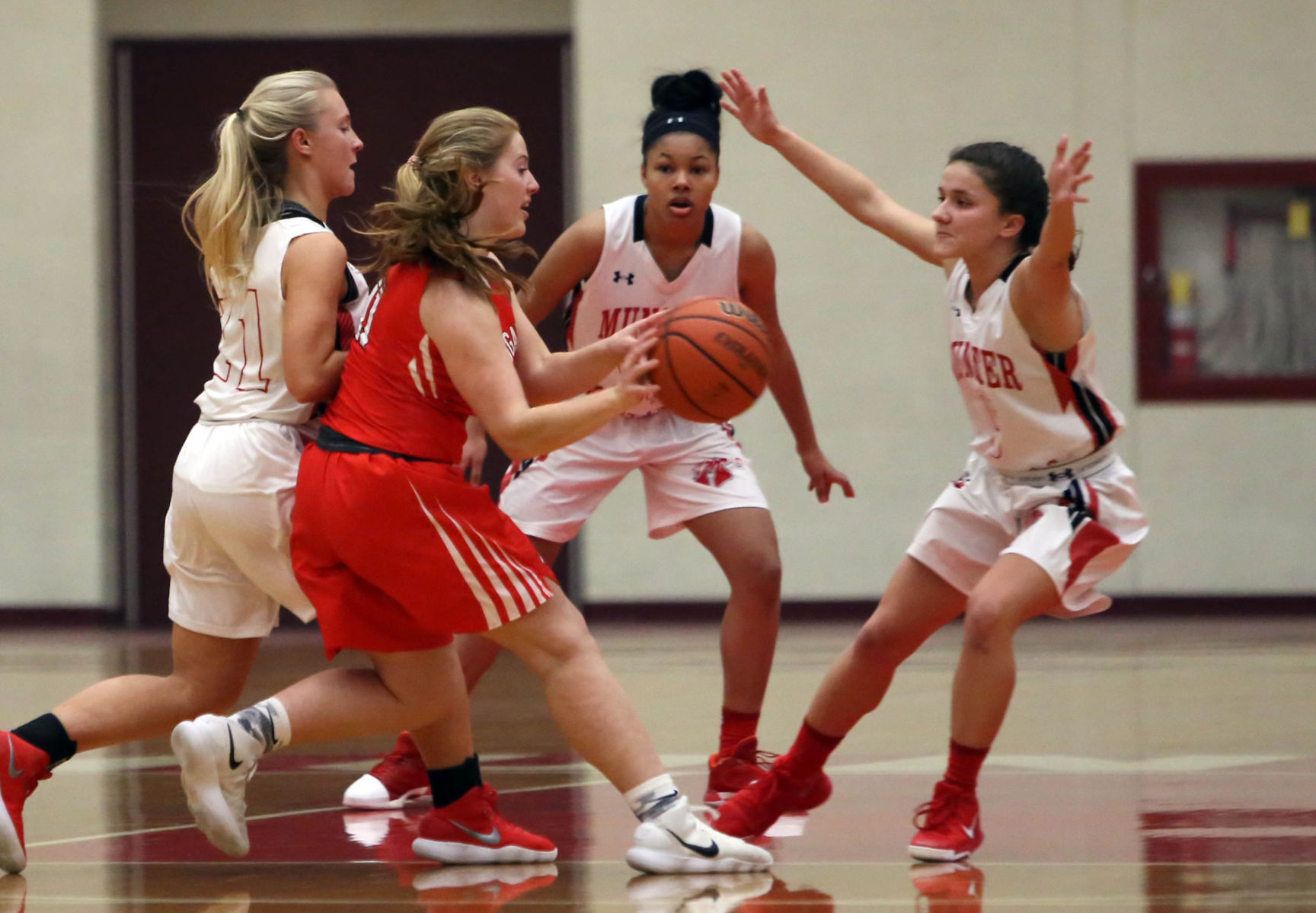 Kankakee Valley at Munster girls basketball